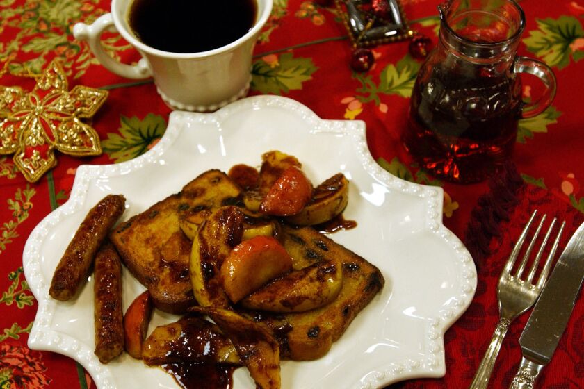 Recipe: Maple French toast with baked apple slices