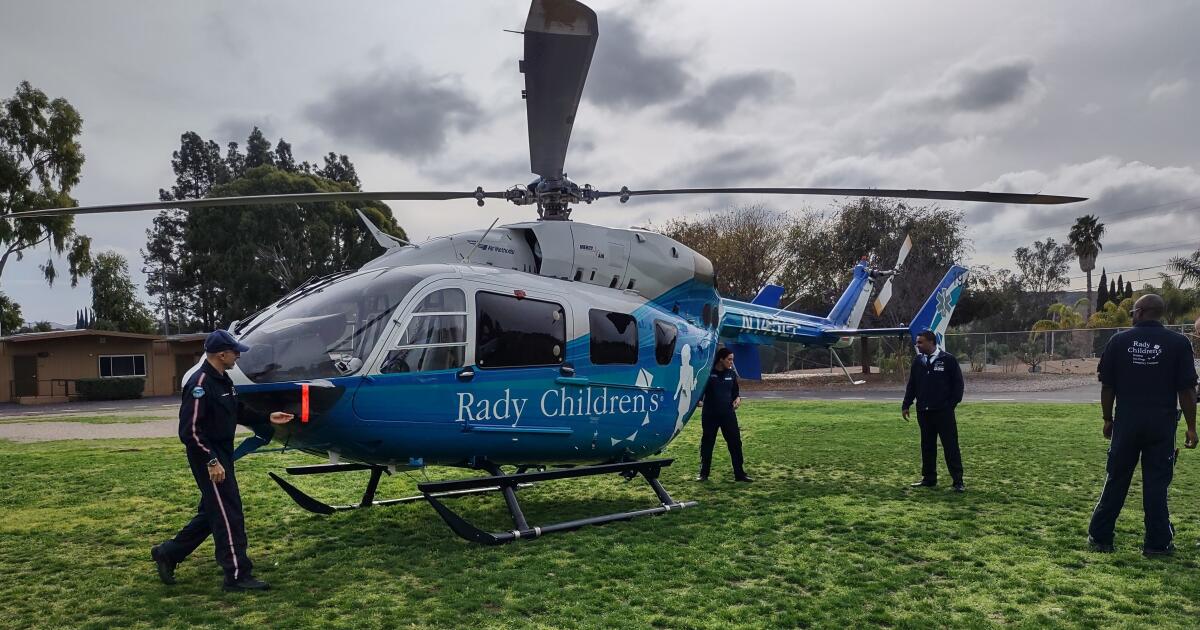 Helicopter landing inspires Pomerado Elementary students to learn about health care careers