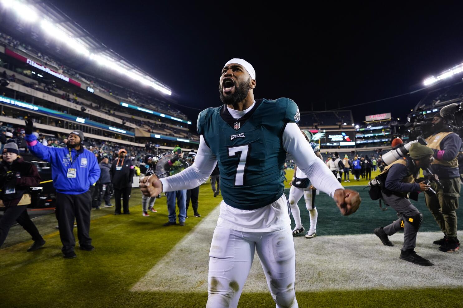 NFC playoffs divisional round: Eagles blow out Giants 38-7