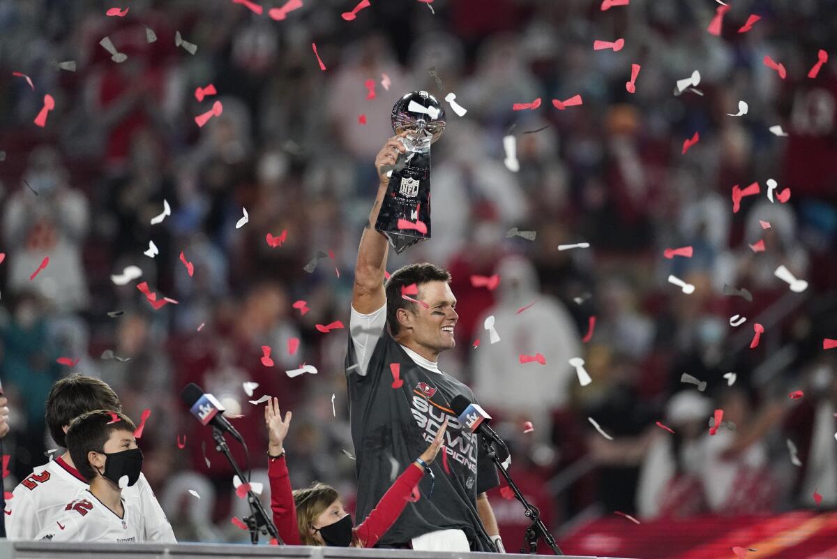 NFL: Tom Brady wins 5th Super Bowl MVP award with vintage performance - The  Mainichi