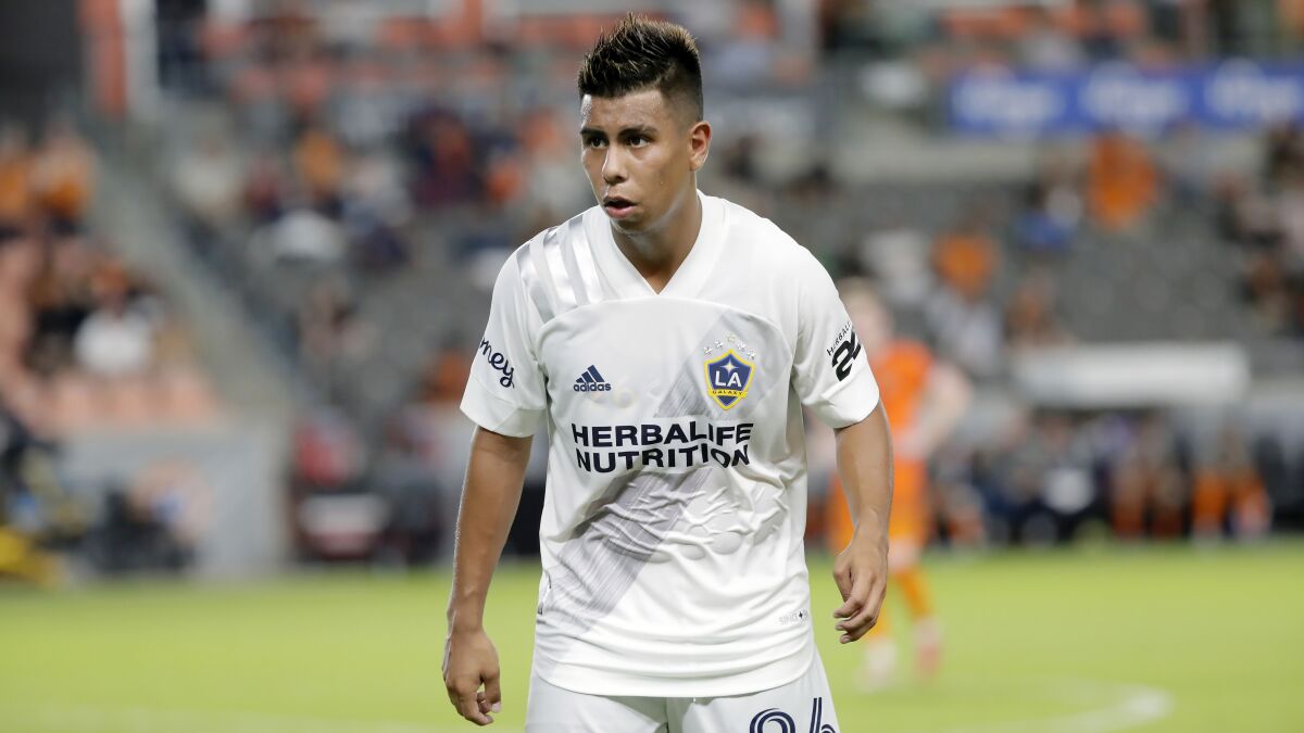 LA Galaxy midfielder Efrain Alvarez  