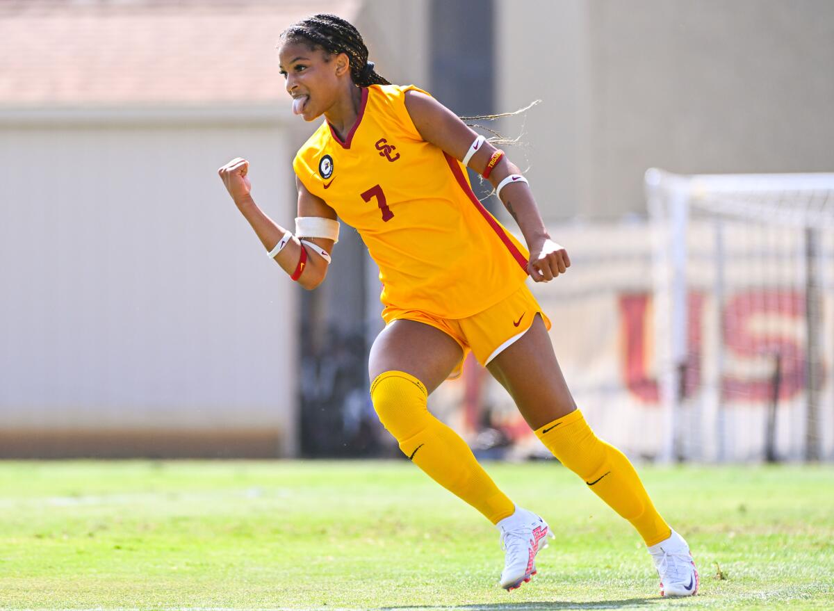 USC soccer's Croix Bethune plays during a match against Arizona State on Oct. 9.