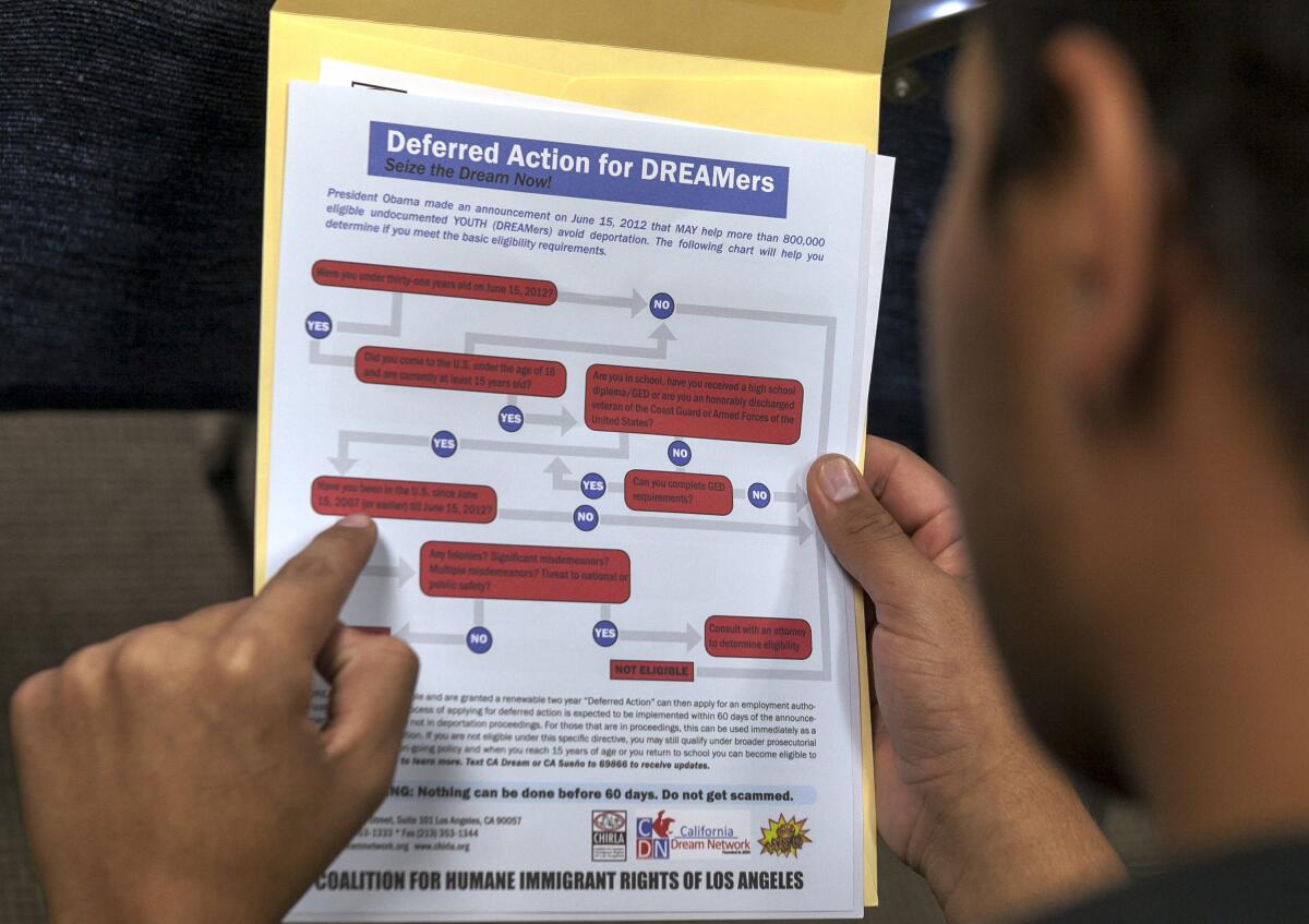 La regulación propuesta de aumento de tarifas fue uno de los múltiples cambios a USCIS que la administración Trump propuso.