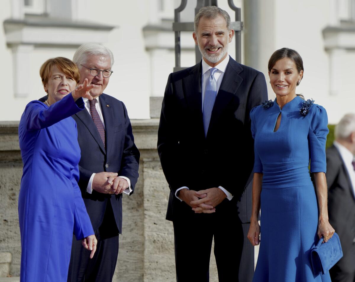 German President Frank-Walter Steinmeier, second left, and his wife Elke Buedenbender, left, welcome Spain's King Felipe, second right, and Queen Letizia, right, for a meeting at the Belevue Palace in Berlin, Germany, Monday, Oct. 17, 2022. (AP Photo/Michael Sohn)