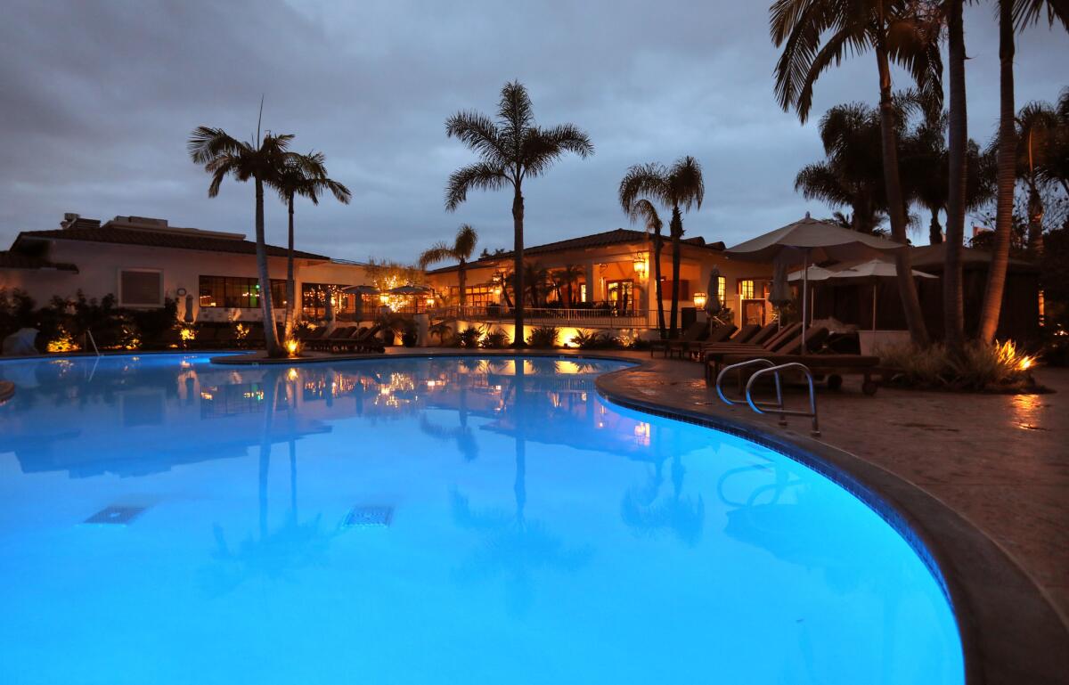 February 7, 2017_Carlsbad, California_USA_| Dusk view of the pool at the Four Season Residence Club. Across the pool is the bar, restaurant and Driftwood spa. |_Mandatory Photo Credit: Photo by Charlie Neuman