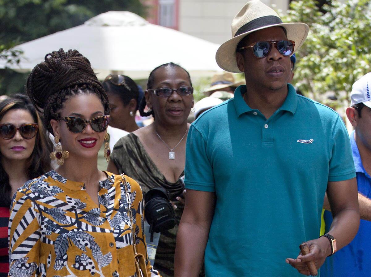 Powre couple Beyoncé and Jay-Z on their tour of Old Havana on April 4.