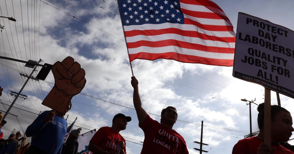 Een man uit LA werd gearresteerd tijdens een immigratie-inval. Niemand weet waar hij is