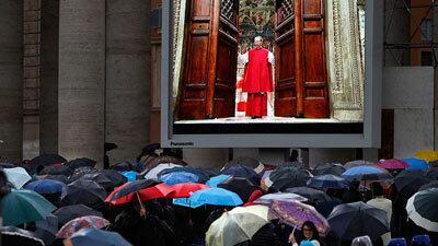 Vatican Conclave 2013: Video monitor
