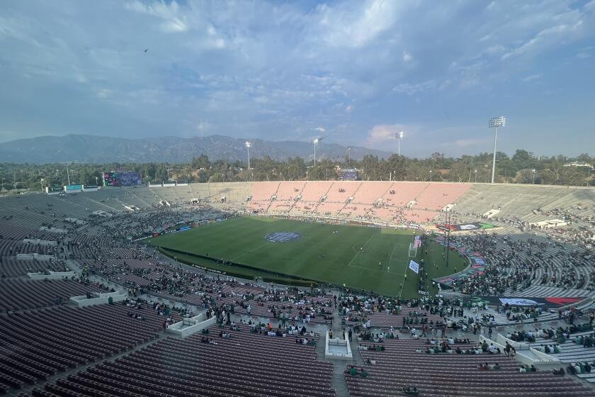 El Rose Bowl presentó una triste entrada para el partido entre 惭é虫颈肠辞 y Nueva Zelanda.