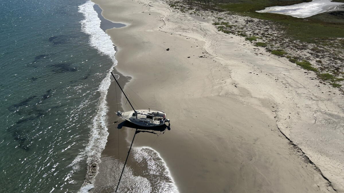 Coast Guard rescues sailor after boat runs aground on Santa Rosa Island