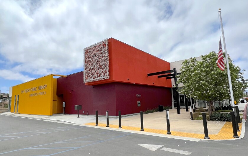 La Biblioteca de San Ysidro, en 235 Beyer Blvd., abrió sus puertas el 7 de septiembre de 2019.