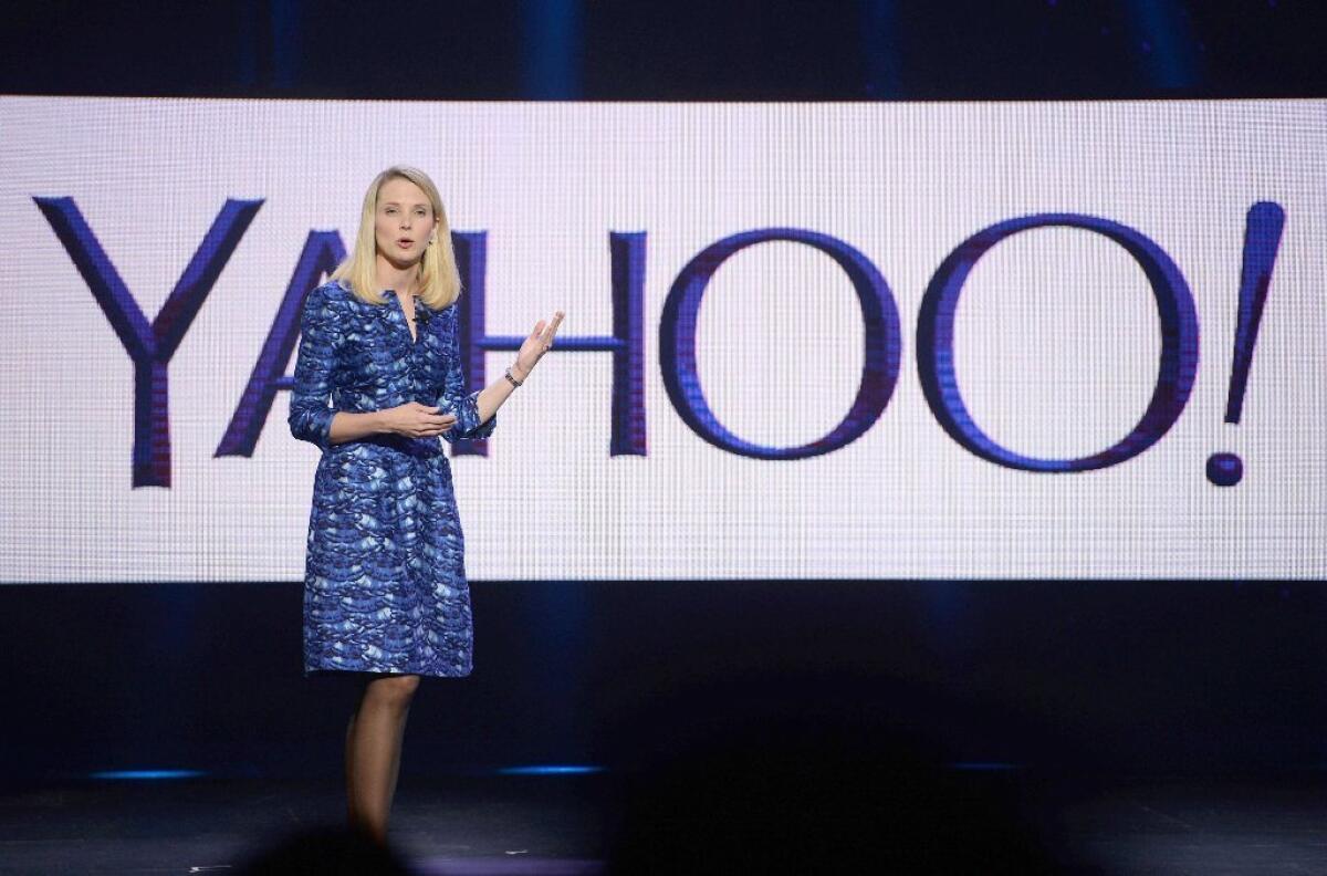 Activist shareholder Starboard called for a shakeup in Yahoo management, including a replacement for embattled Chief Executive Marissa Mayer.