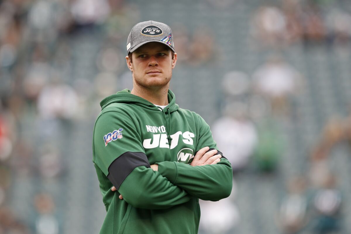 New York Jets quarterback Sam Darnold will be back this week after missing three games while recovering from mononucleosis.
