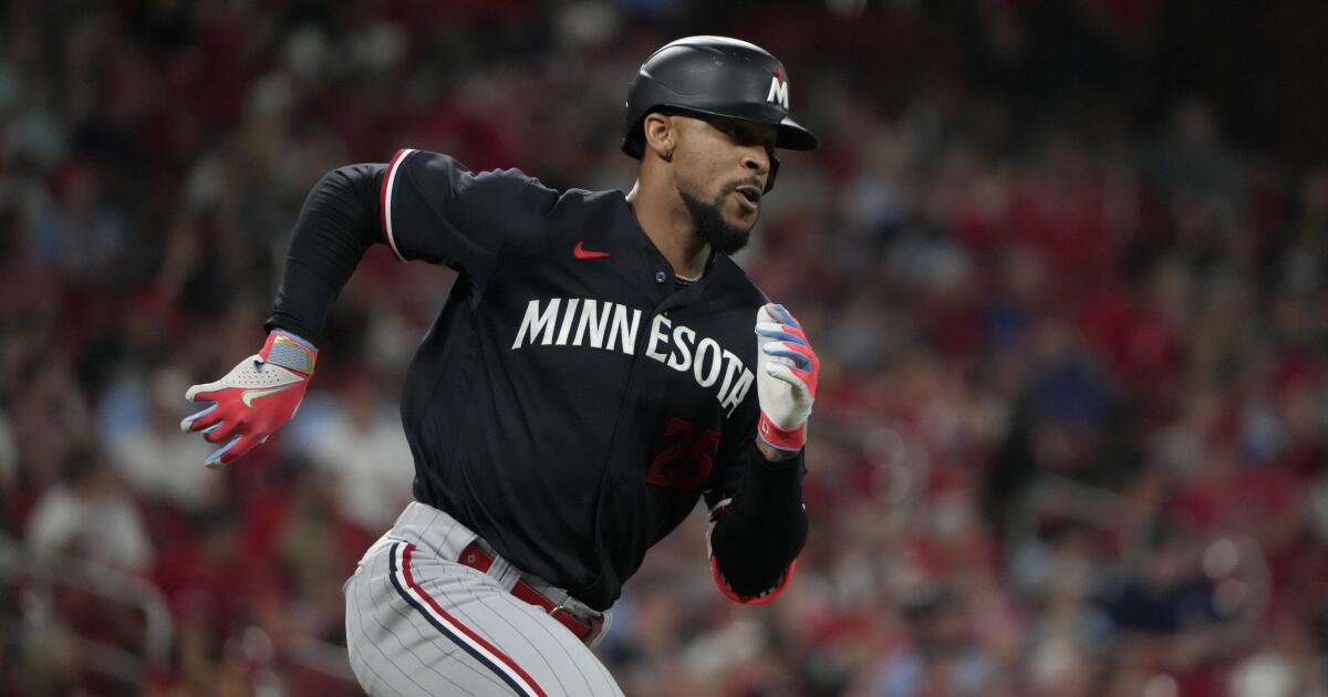 Twins center fielder Buxton in good defensive company - The Dickinson Press