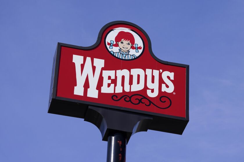Un restaurante Wendy's en Des Moines, Iowa el 25 de febrero del 2021. (Foto AP/Charlie Neibergall)