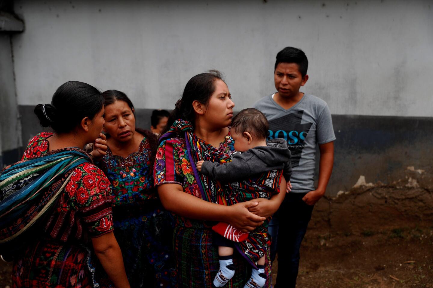 Llegan a Guatemala más de 200 migrantes deportados de Estados Unidos
