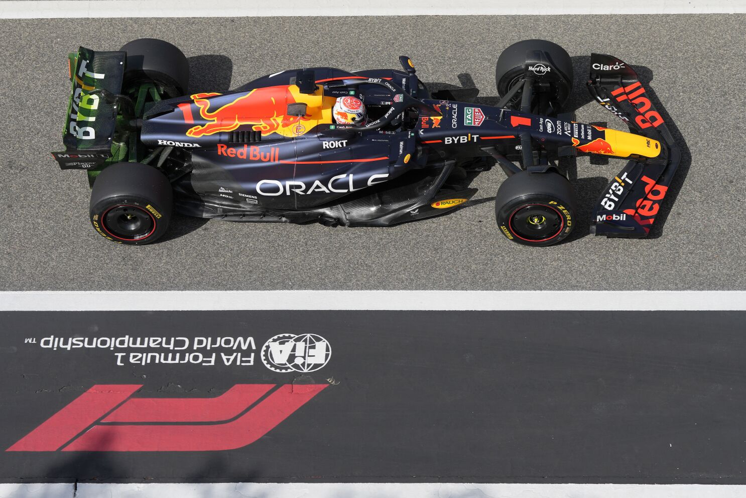 Poort Aannemelijk vocaal Max Verstappen sets pace as F1 preseason testing begins - The San Diego  Union-Tribune