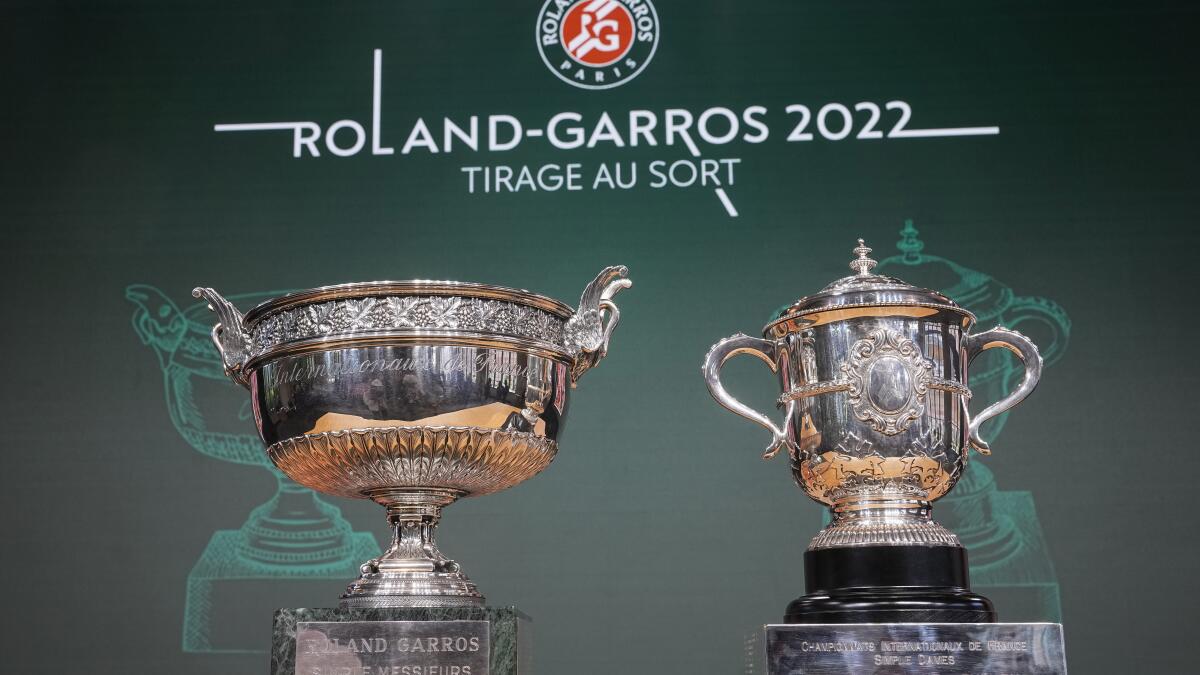 FRENCH OPEN: Djokovic, Krejcikova try to defend Paris titles - The