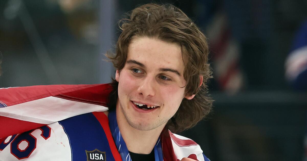 Colaborador: O time de hóquei dos EUA ganhou o ouro. Aquela grande vitória? Além da política