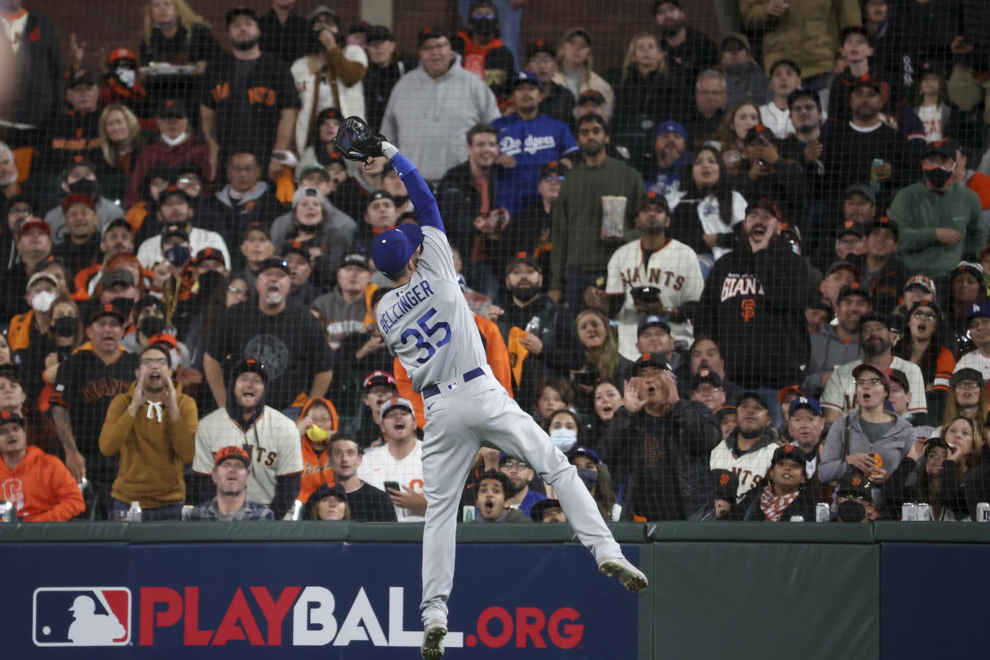 Dodgers first baseman Cody Bellinger catches a pop up fly by Giants' Darin Ruf 