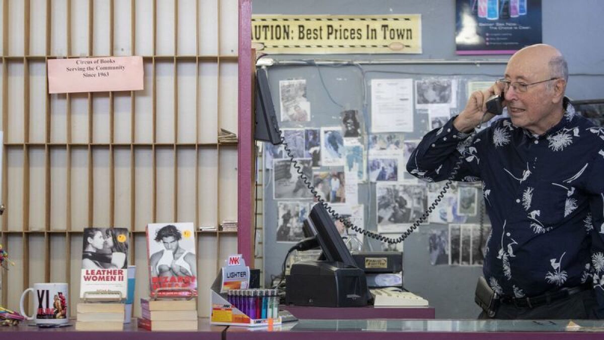 Vendieron Porno Gay Durante Decadas Y Casi Fueron A La Carcel Ahora Estos Abuelos Se Estan Jubilando Los Angeles Times