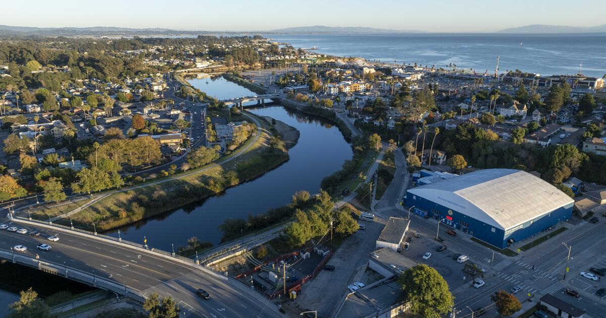 7 Reasons to Move to Santa Cruz, CA