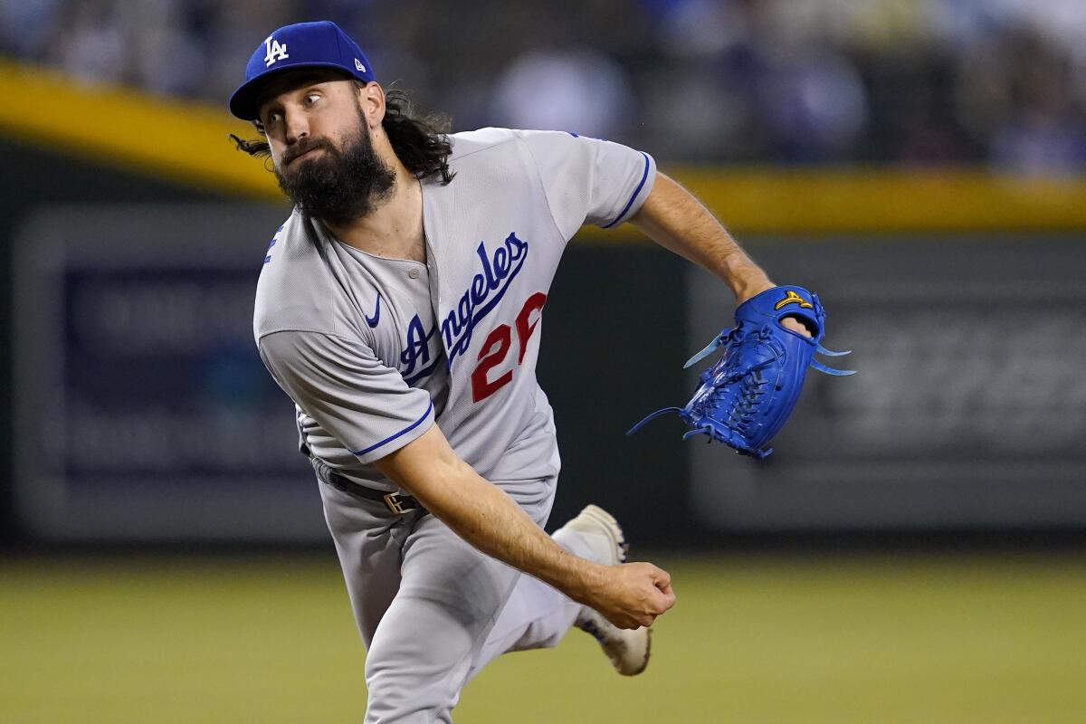 Dodgers starter Tony Gonsolin delivers a pitch against the Arizona Diamondbacks on May 28, 2022.