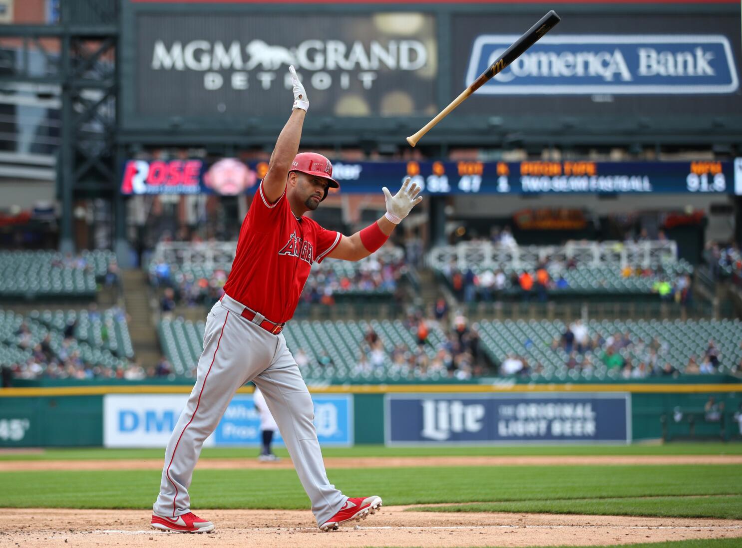 Albert Pujols gets his 2,000th RBI during Angels' rout of Tigers - Los  Angeles Times