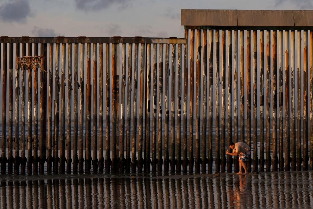 Trump's immigration crackdown led to drop in U.S. growth rate last year ...