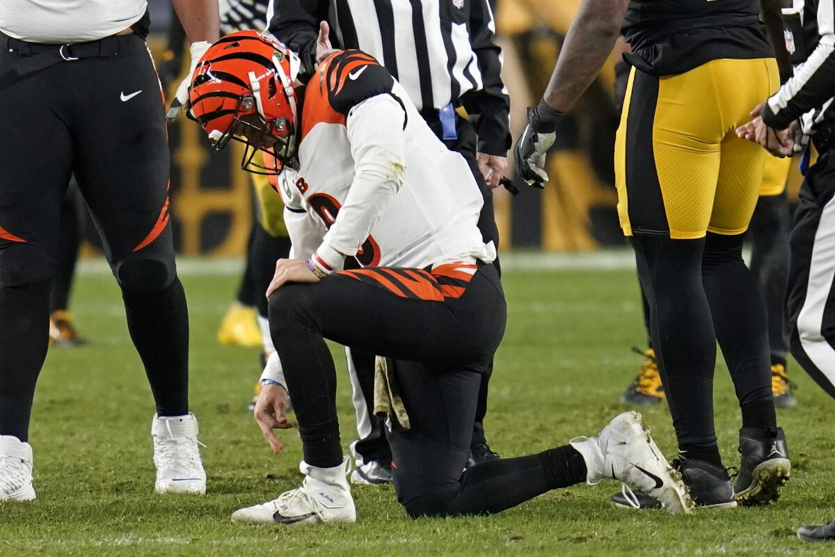 Burrow says ankle is OK after injuring it at Steelers - The San Diego  Union-Tribune