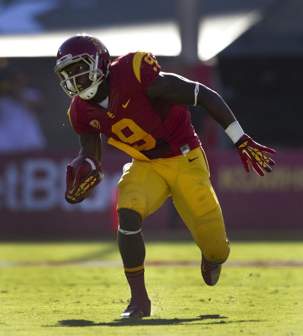 An injury forced USC wide receiver Marqise Lee to miss Saturday's team practice session.