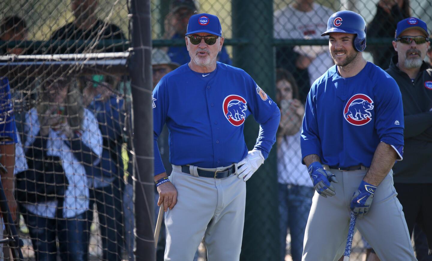 ct-cubs-arrive-at-spring-training-photos-021