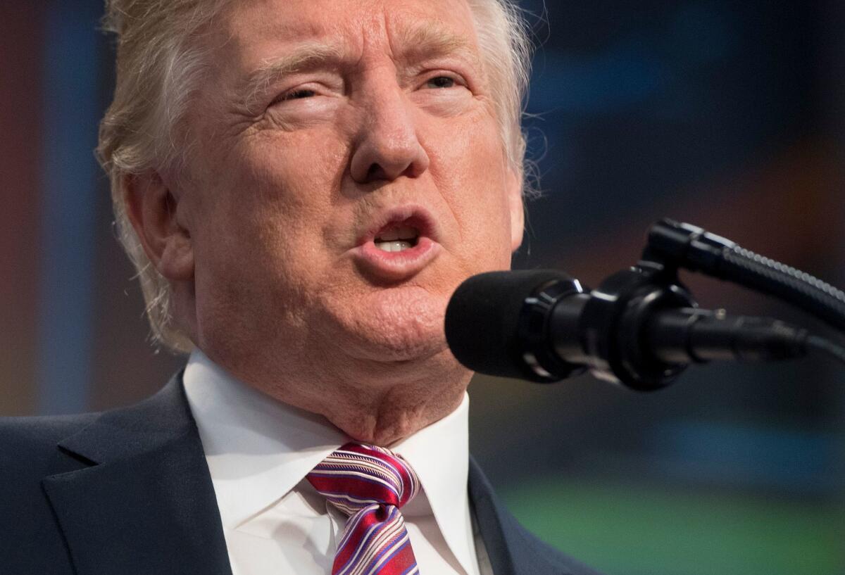 President Trump speaks to the National Assn. of Manufacturers in Washington, D.C., on Sept. 29, 2017.