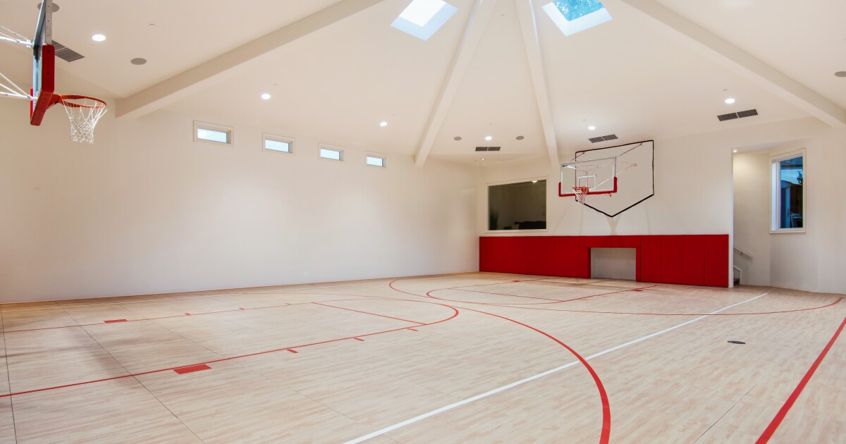 Lakers Anthony Davis Lists Socal House For 8 Million Los Angeles Times