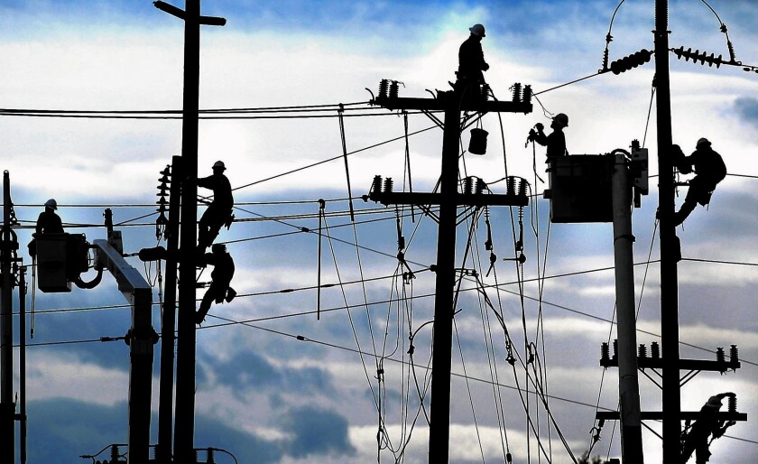 PG&E crews work on power lines