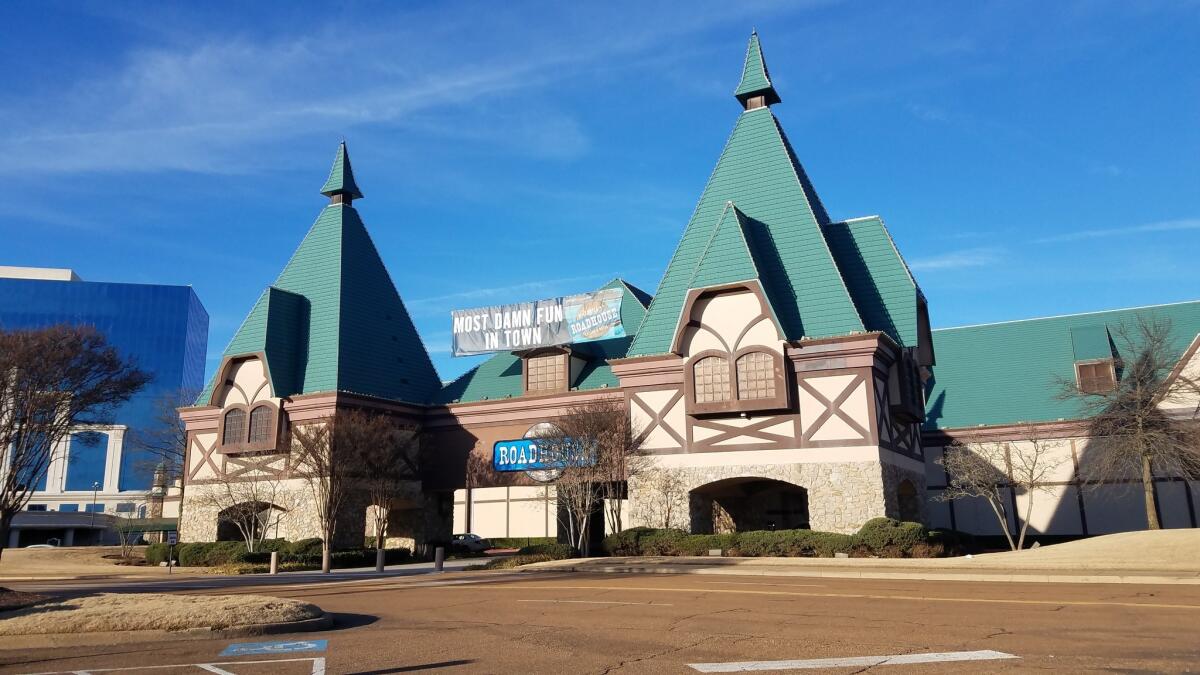 Tunica Roadhouse casino in Tunica, Miss., is closing at the end of the month.