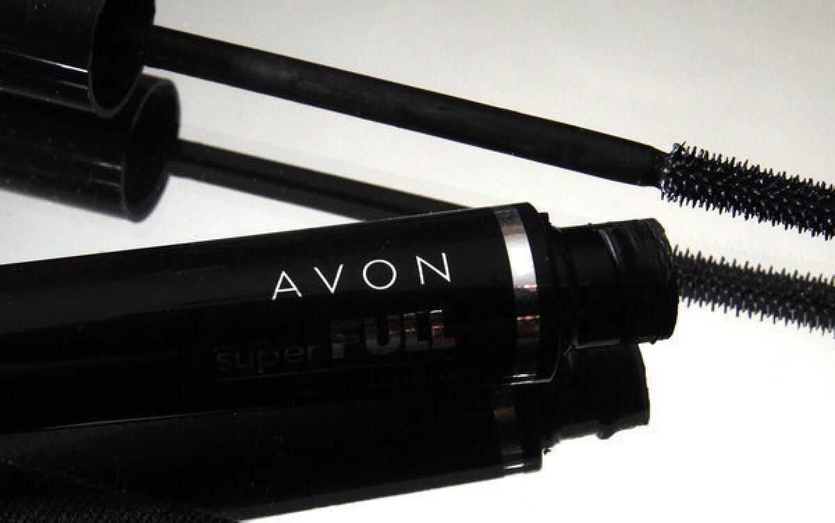 Amid declining sales, Avon announces 400 job cuts.