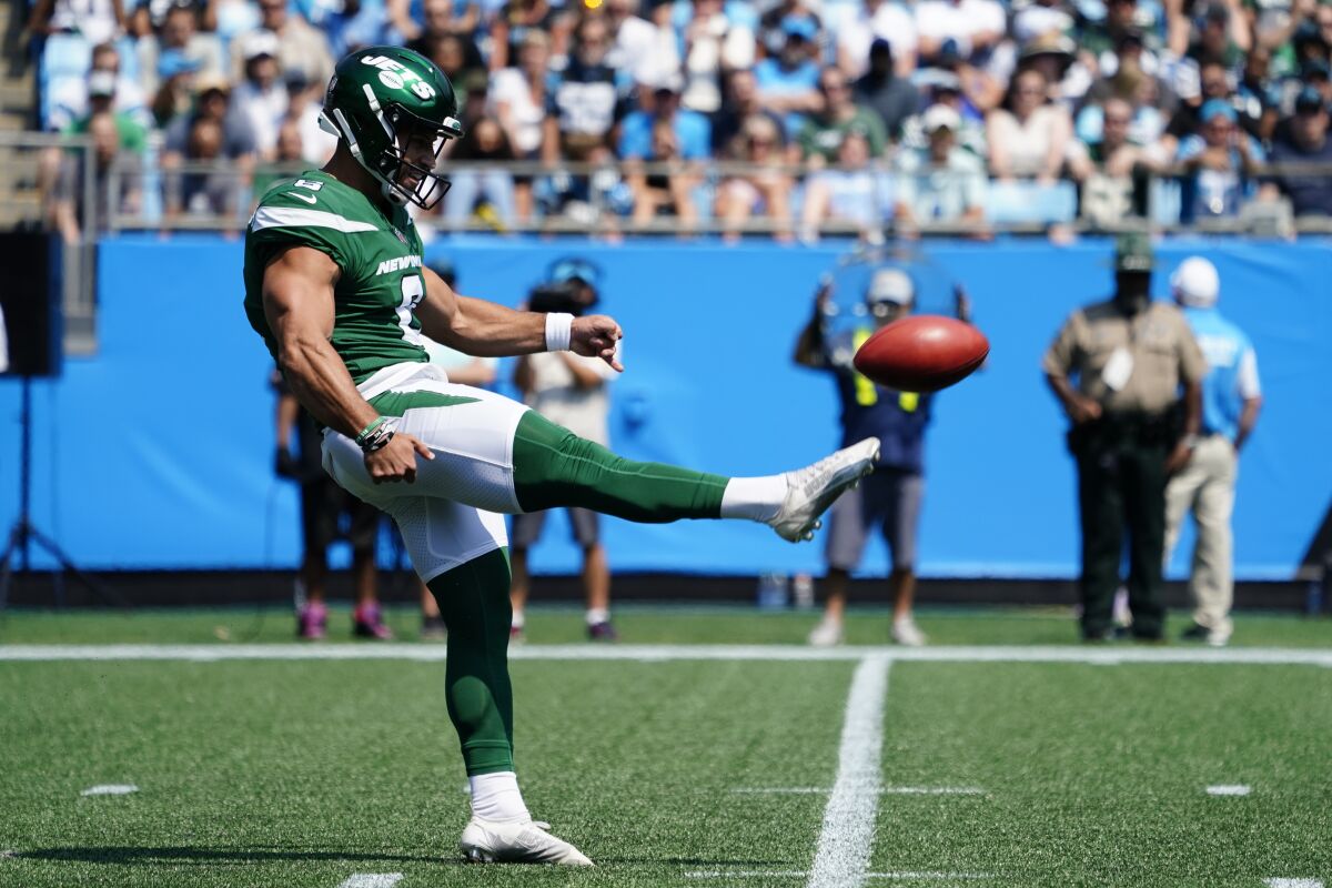 Jets kicker Ammendola has stunning debut as punter in pinch - The San Diego  Union-Tribune