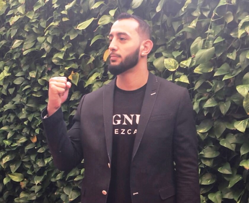 Dominick Reyes en un almuerzo con la prensa en Los Ángeles.
