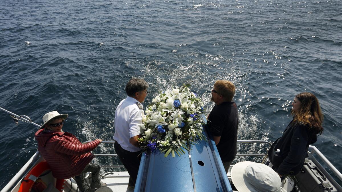 Full body burials at sea are becoming more popular - Los Angeles Times