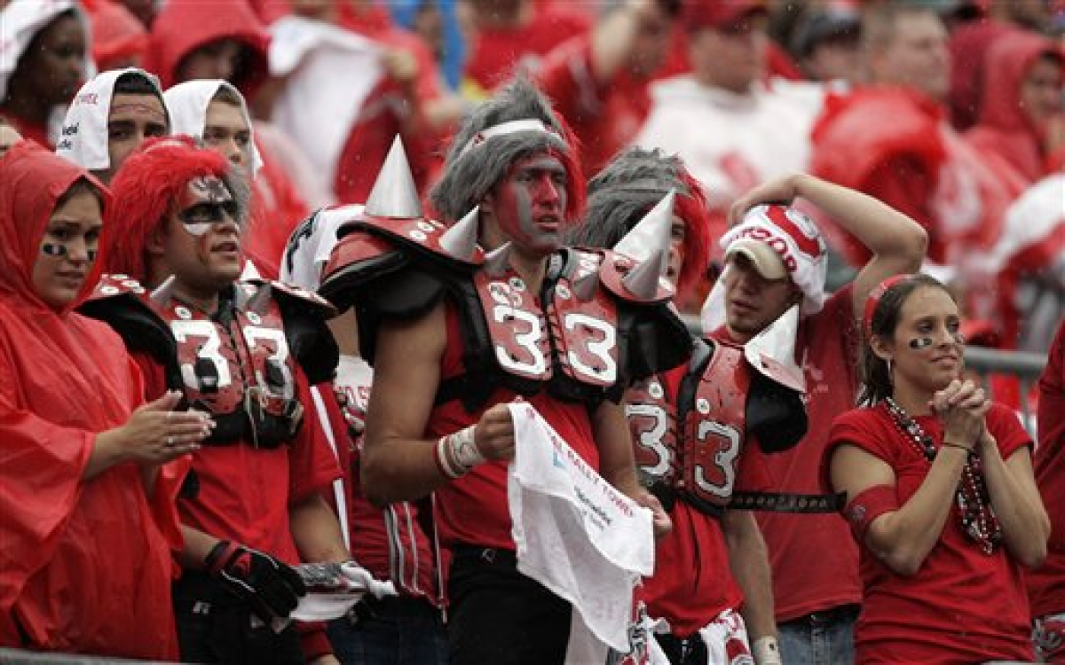 Fans of Ohio State linebacker James Laurinaitis dress like his father, pro wrestler Joseph Laurinaitis