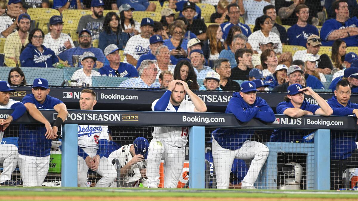 Dodgers had awkward locker room celebration after losing by 8 runs