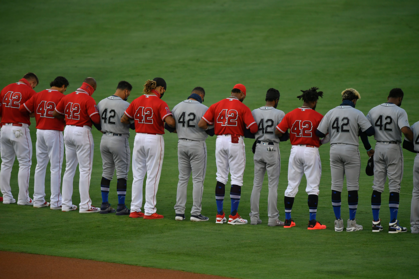 A's, Astros walk off field in protest, game postponed