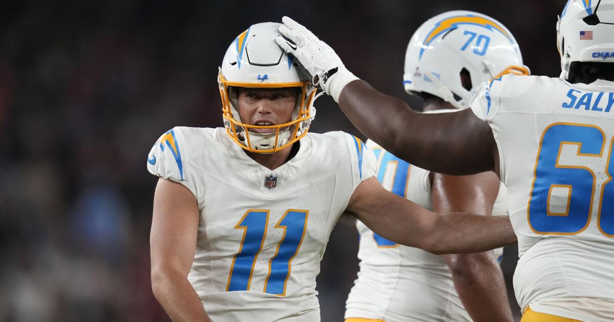 Chargers’ only points come on field goals in loss to Cardinals