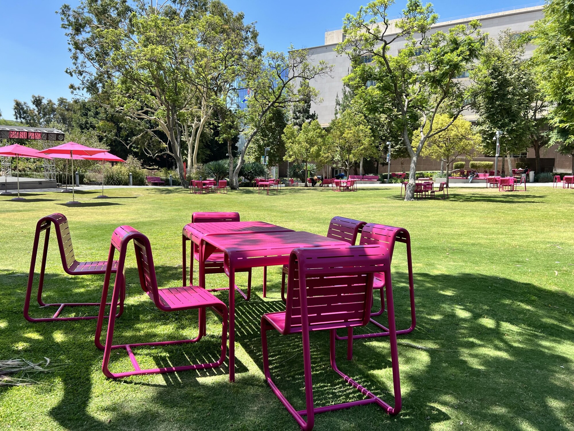 lLos visitantes podrán realizar picnics en el cesped o en las áreas