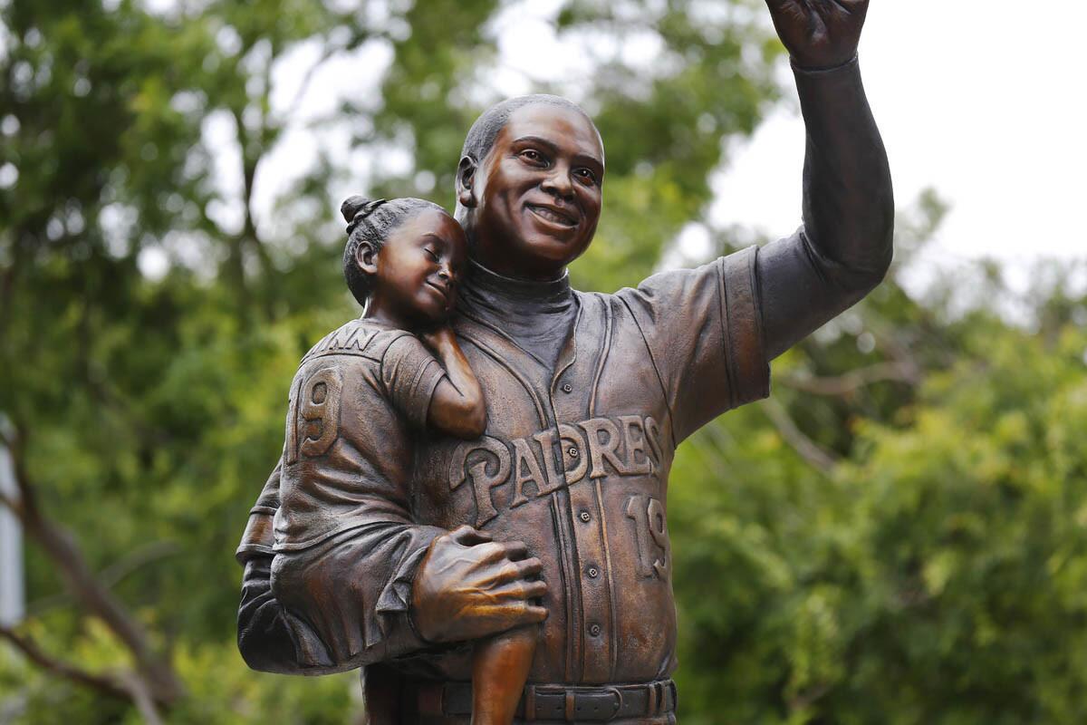 Tony Gwynn Memorial  Poway, CA - Official Website