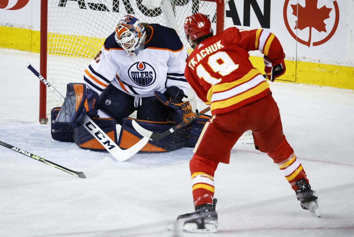 Flames beat Oilers 9-5 despite Draisaitl's hat trick