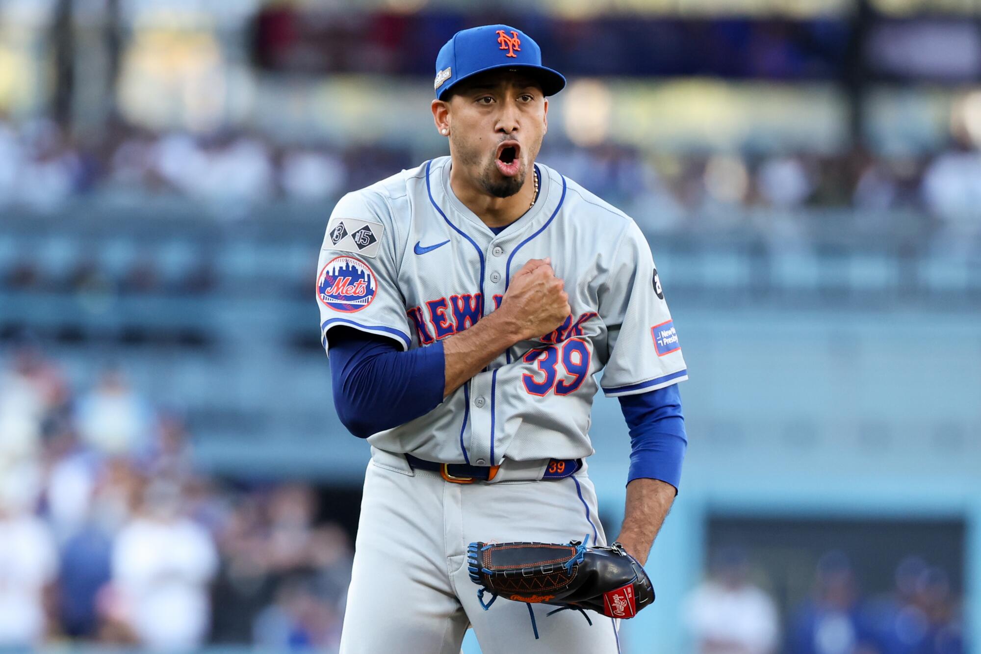 Dodgers signing of Edwin Díaz shows they aren't worried about a potential salary cap - Los Angeles Times