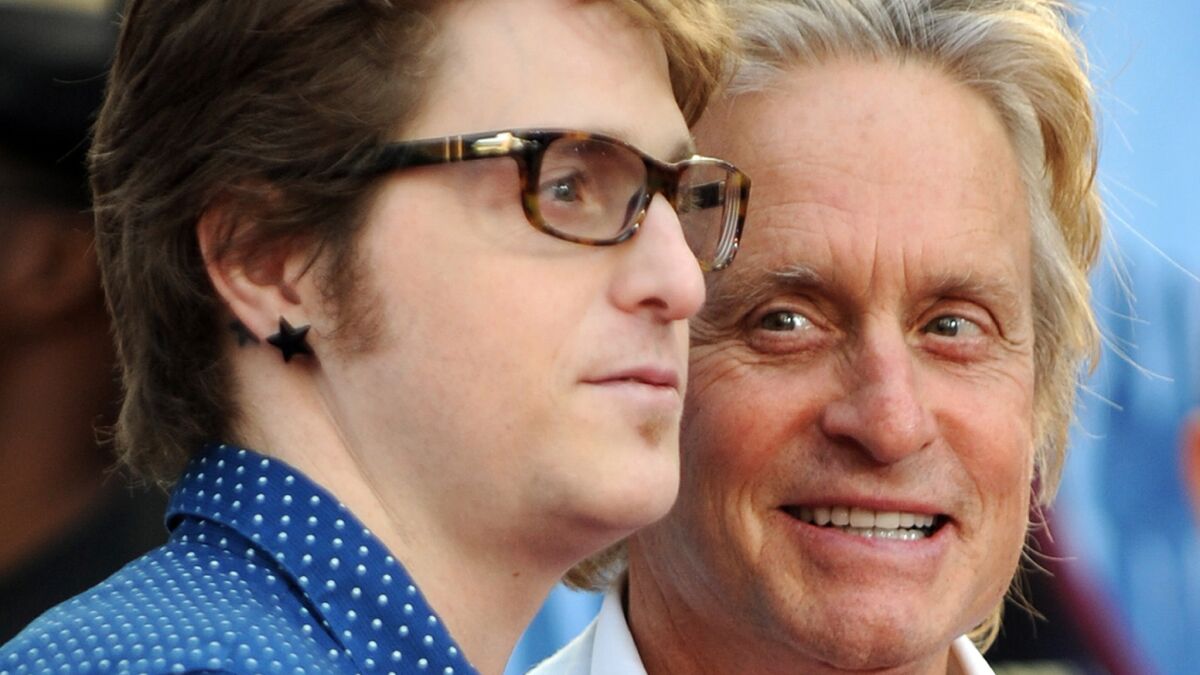 Cameron Douglas, left, and Michael Douglas at "Ghosts of Girlfriends Past" premiere in April 2009.