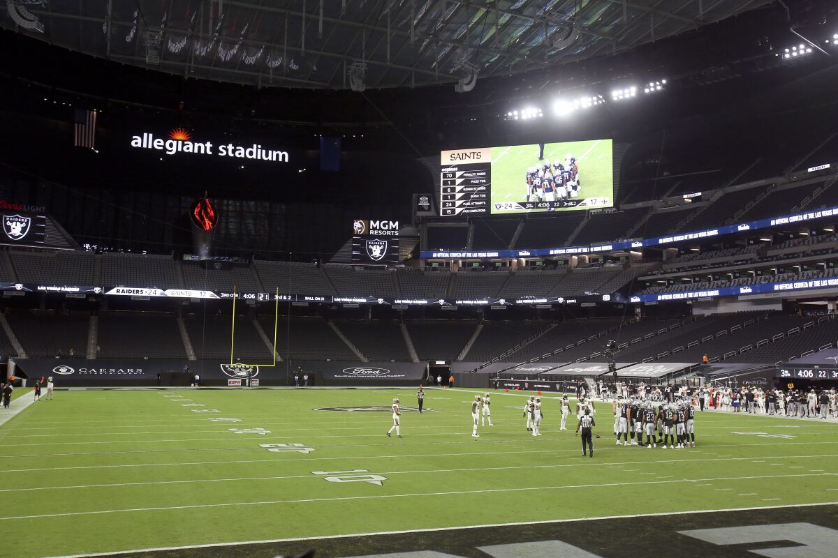 Las Vegas Raiders play against the New Orleans Saints.